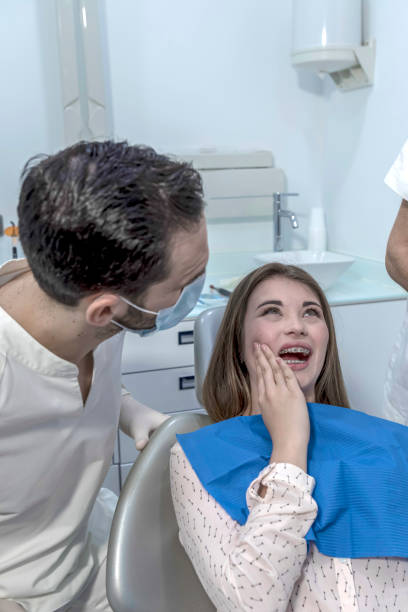 Best Orthodontic Emergency Dentist in Lamont, CA